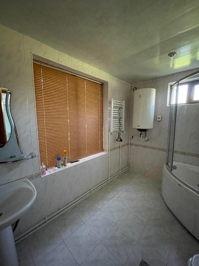 Blue Guest House Samtredia Extérieur photo