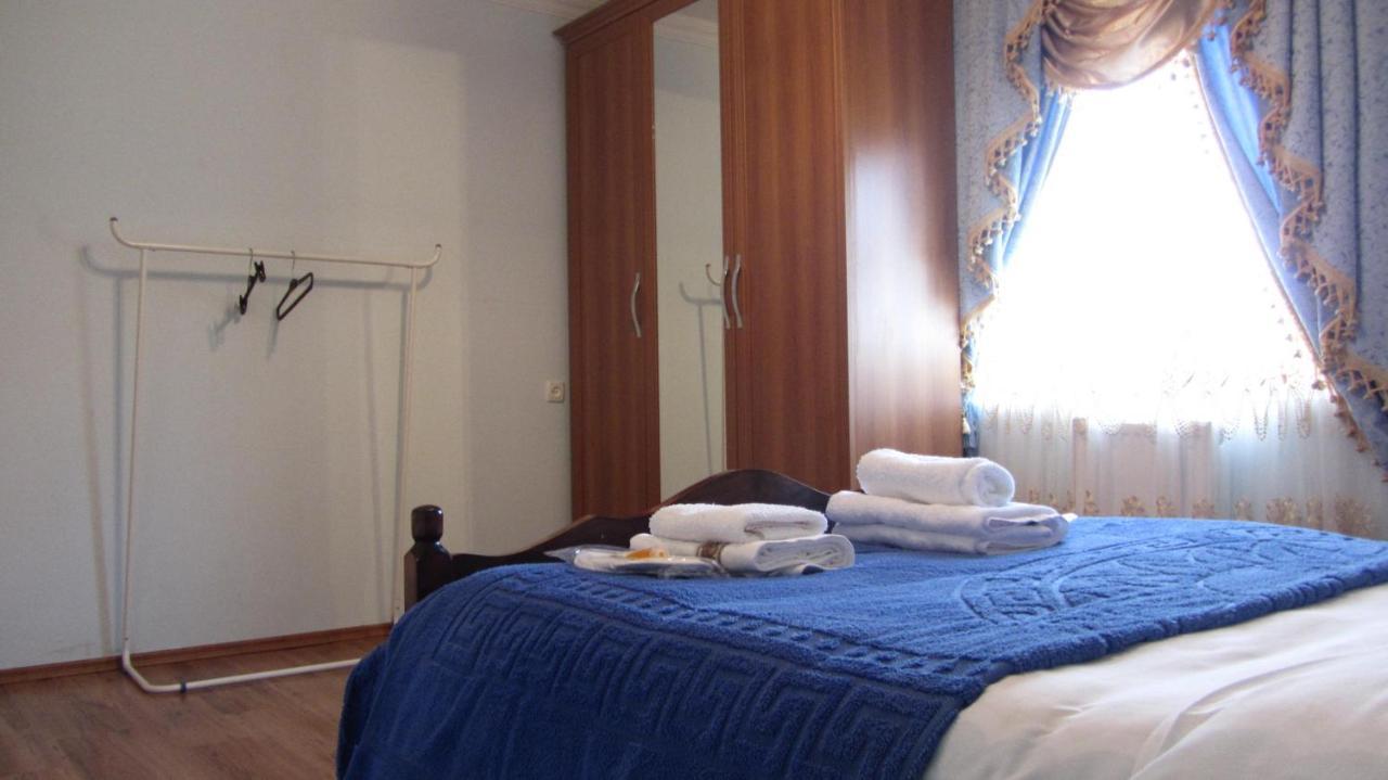 Blue Guest House Samtredia Extérieur photo