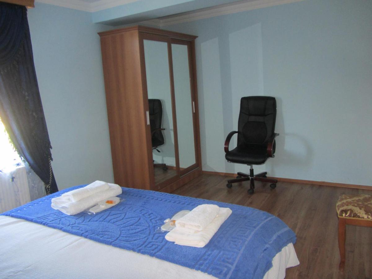 Blue Guest House Samtredia Extérieur photo