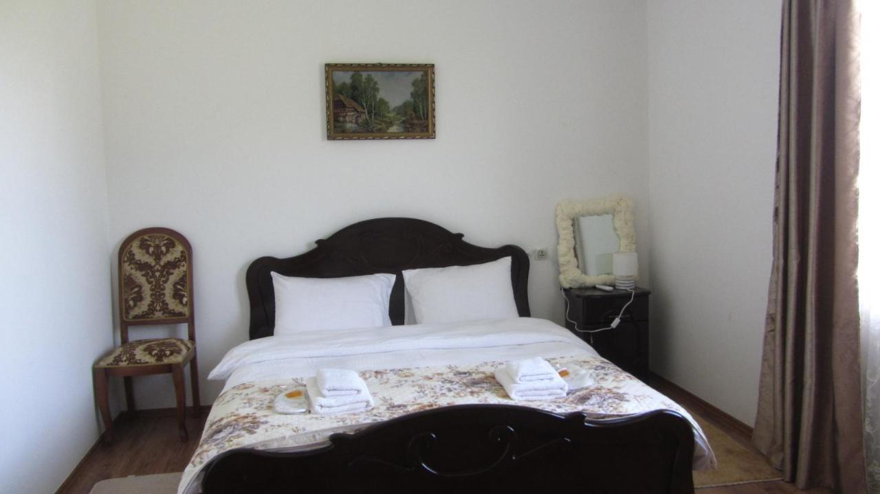 Blue Guest House Samtredia Extérieur photo