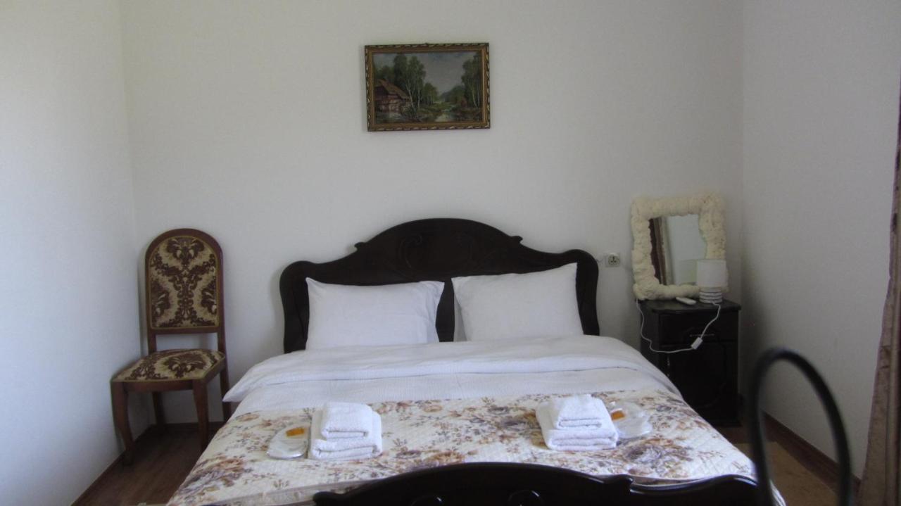 Blue Guest House Samtredia Extérieur photo