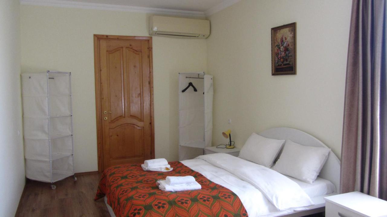 Blue Guest House Samtredia Extérieur photo
