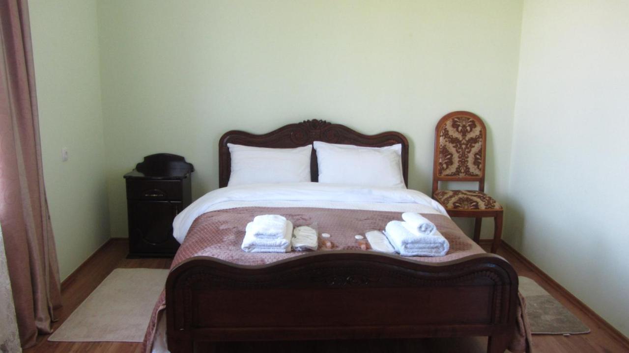 Blue Guest House Samtredia Extérieur photo